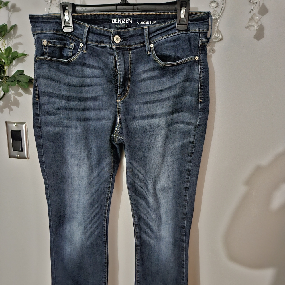 Blue stretch jeans